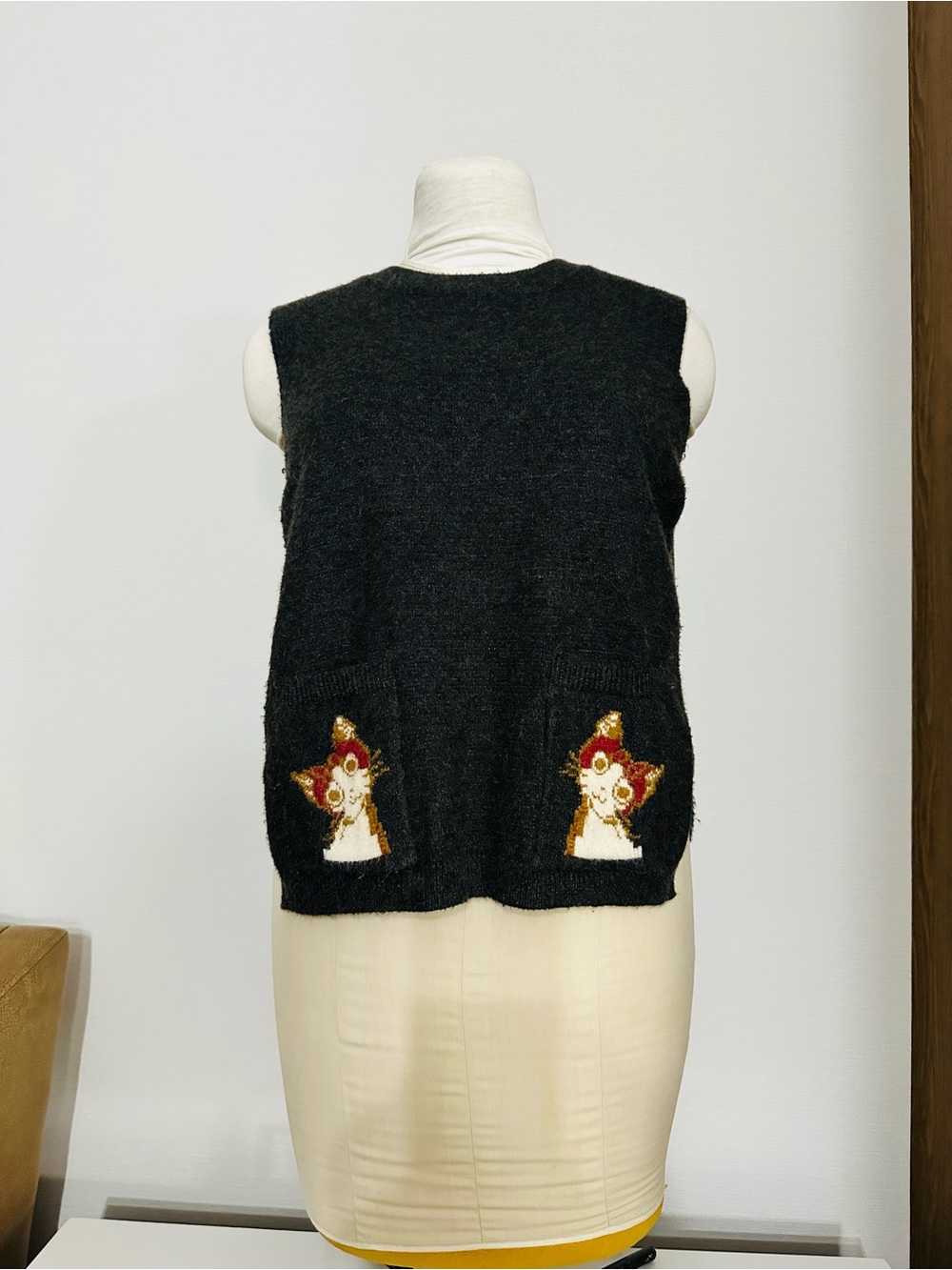 Cute Cat Pocket Pullover Sweater Vest M Dark Grey - Picture 5 of 9